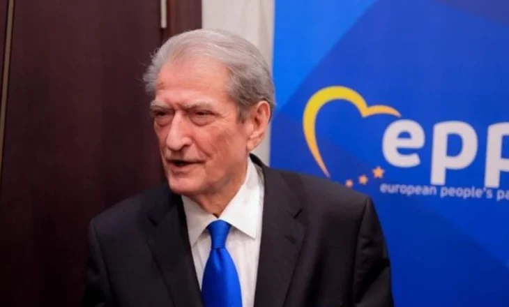 Akuzat për vjedhjen e zgjedhjeve, Berisha niset për në Bruksel, kthehet brenda ditës për protestë