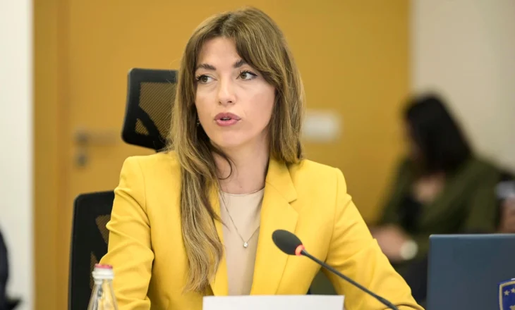 Albulena Haxhiu: Vetëvendosje propozon kryetarin, nuk negociojmë me opozitën