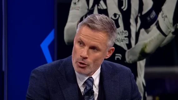 Alexander-Arnold u vërshëllye nga tifozët, reagon Carragher: E papranueshme, ende vesh fanellën e Liverpool-it