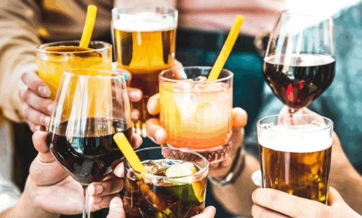 Alkooli dëmton kujtesën tek njeriu/ Ja çfarë i ndodh studentëve që e konsumojnë rregullisht