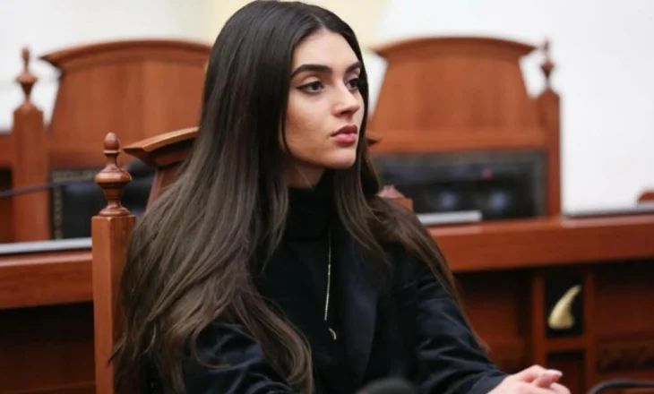 Andia Ulliri kërkon mandatin e Arjan Ndojës në Durrës: Është anashkaluar kuota gjinore