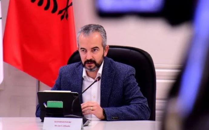 Ankesat e PD për problemet me marrjen e zarfeve, reagon kreu i KQZ