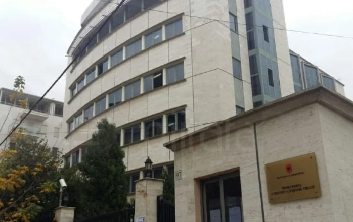 Apartament dhe llogari bankare/Prokuroria sekuestron pasuritë e të dënuarit në Itali