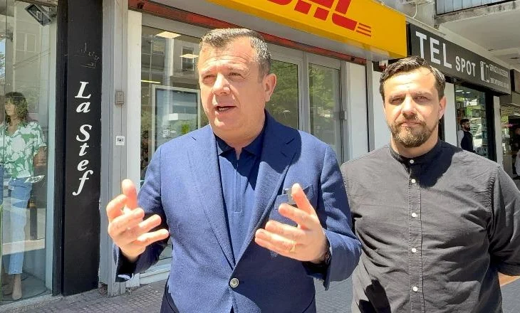 Balla thirrje shqiptarëve nga zyrat e DHL në Athinë: Shfrytëzoni pesë ditët e mbetura për këtë moment historik