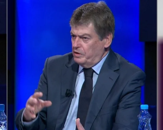 Bamir Topi hedh dyshime për pakt të heshtur mes PS dhe PD: Pazari vazhdon, bashkuan votat në…