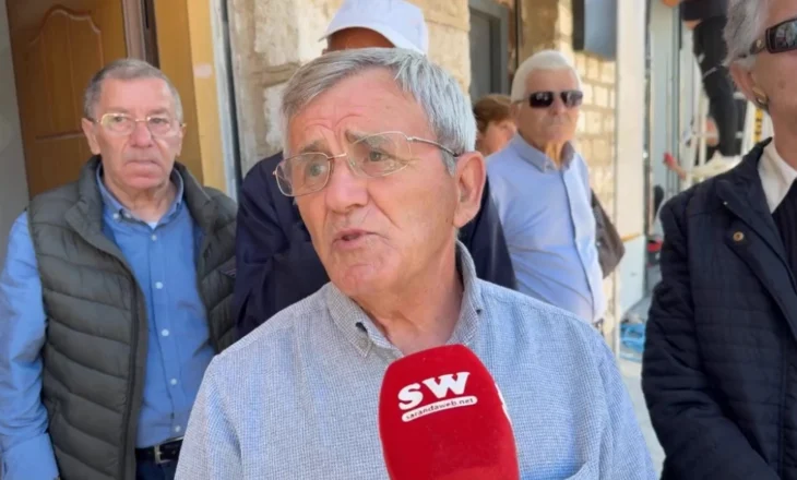 Banorët e Borshit u rikthehen protestave përpara dyerve të Hipotekës në Sarandë – VIDEO