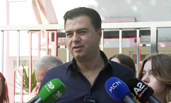 Basha voton me vajzën e tij të madhe: Sot keni një të drejtë të çmuar, besoni tek Shqipëria