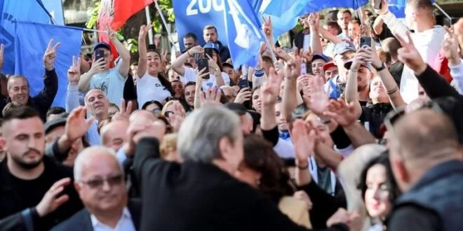 Berisha: Djepi bosh, klasat pa nxënës janë mjerim për çdo shqiptar që i thotë vetes shqiptar!