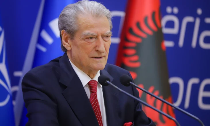 Berisha gati edhe për grevë urie, kreu i PD denoncon kandidatin e PS në Durrës: Arkend Balla u mbështet nga Troplinët