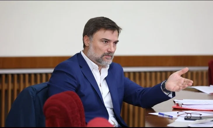 “Berisha i dha 12 mandate në tavolinë Ramës”, Alibeaj fajëson sistemin zgjedhor: PD po degradon!
