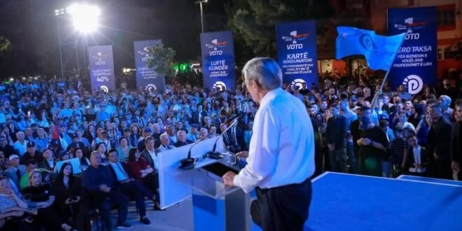 Berisha: Rruga Levan-Vlorë, më e gjera në Shqipëri, kushtoi 2.4 mln euro kilometri në vitin 2012. Rruga e Arbrit kushtoi 11 milionë euro kilometri