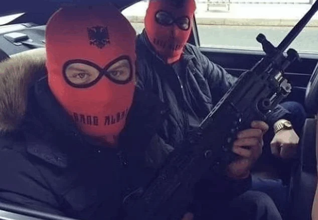 Bossi shqiptar i drogës rrëfehet për Daily Mail: Policia britanike nuk do të na mposhtë kurrë!