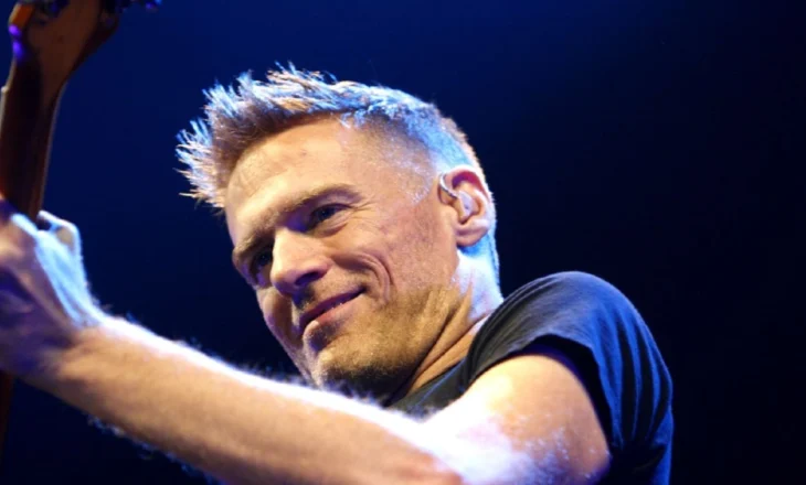 Bryan Adams në Shqipëri! Koncerti i tij mbahet sot në Pallatin e Kongreseve