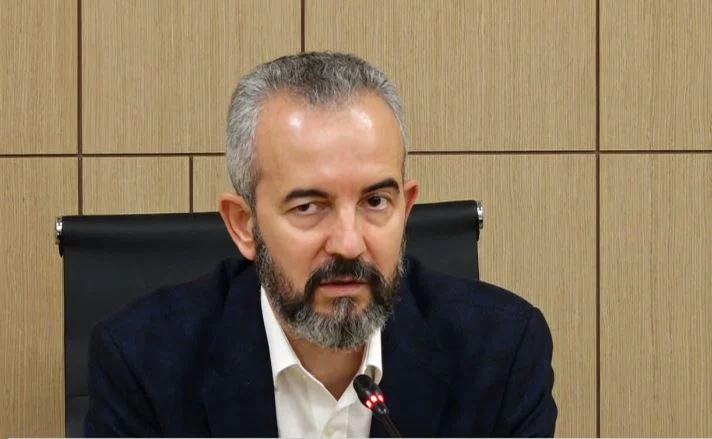 Celibashi: Disa kandidatë kanë kërkuar të futen në qendrat e votimit