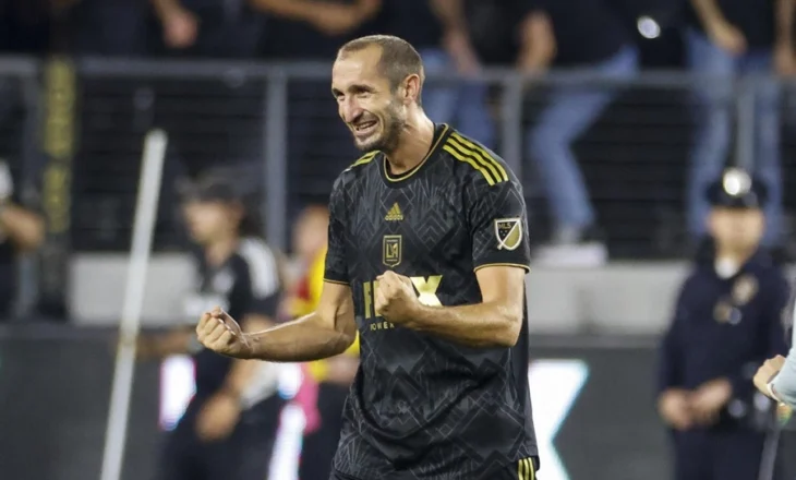 Chiellini drejt rolit të ri te bardhezinjtë, rikthimi i ish-kapitenit në “zemër” të Juventusit