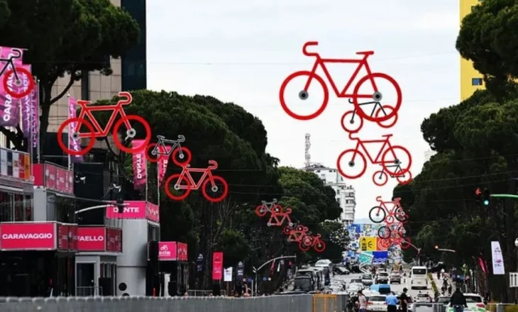 Çiklistët shembin propagandën e Ramës me ‘Giro d’Italia’: Jashtëzakonisht e rrezikshme, nuk dihet ku të del gropa në rrugë