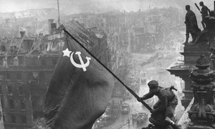 Cilat ishin prapaskenat e Perëndimit për marrjen e Berlinit nga Ushtria e Kuqe, fillimmajin e vitit 1945?!