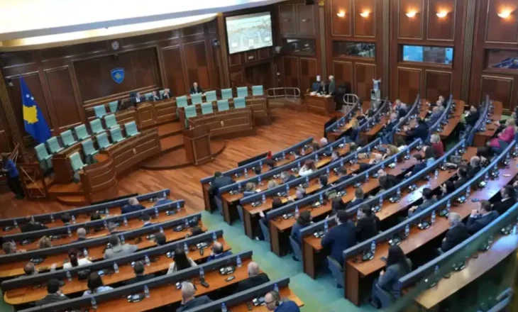 Dështon për herë të 17 konstituimi i Kuvendit të Kosovës, ja kur mbahet seanca e radhës