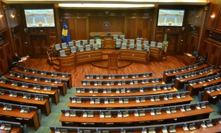 Dështon seanca e 9-të e konstituimit të Kuvendit të Kosovës, nuk u ngrit komisioni për votimin e fshehtë
