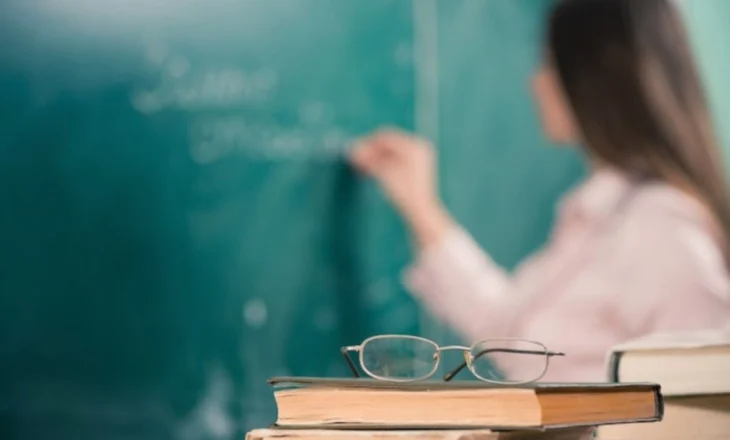 DETAJE / Hapen aplikimet për mësues, afati nga 2 deri më 16 qershor