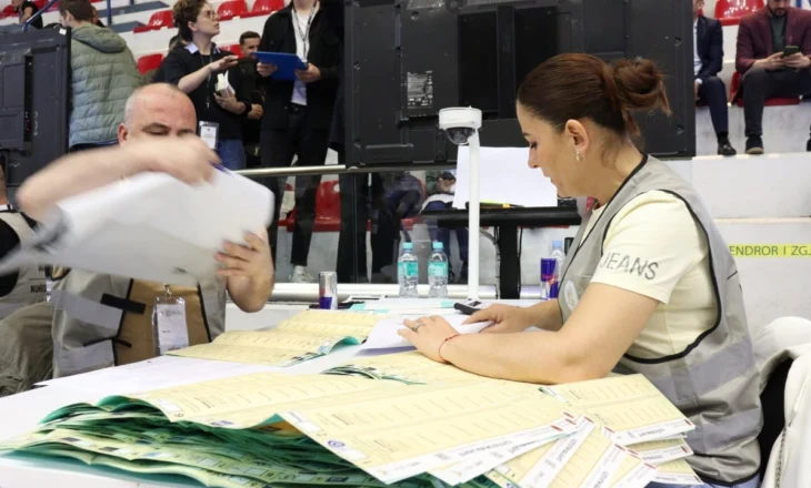 Diaspora/ Përfundon numërimi i votave për partitë në 11 qarqe, vijon vetëm në Korçë
