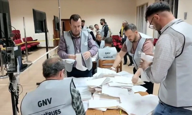 Diaspora ‘vendimtare’/ Garë mes socialistëve! Ngrihet Rakipi, bie Qefalia. Gjylameti dhe Xhaçka, “kokë më kokë”