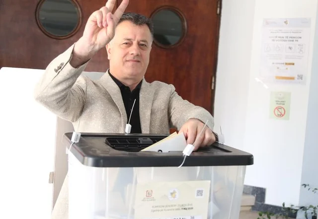 ‘Dilni votoni’, mesazhi i Flamur Nokës: E ardhmja është në duart tuaja