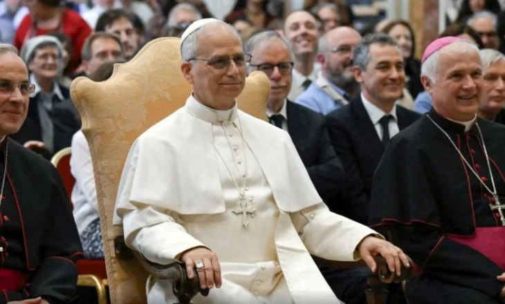 “Do të rindërtojmë besueshmërinë e një Kishe të plagosur”, thirrja e Papa Leonit XIV: Çliro, mos zotëro