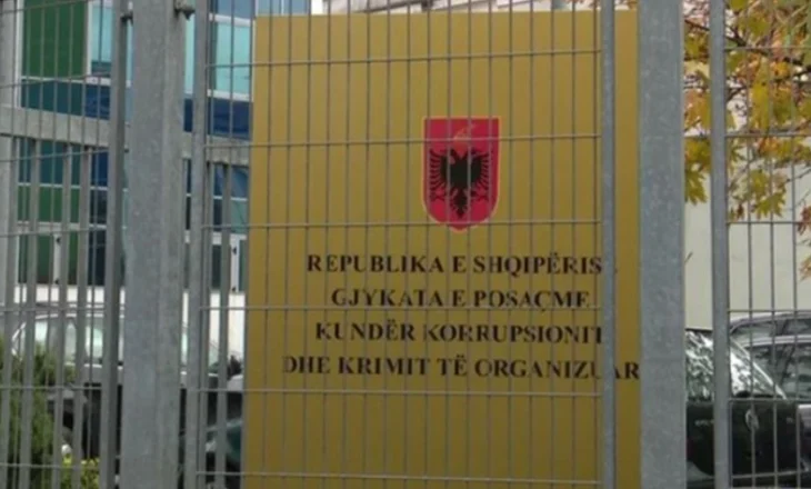 Dosja 5D/ GJKKO rrëzon kërkesën për veçim të çështjeve. Çfarë kërkuan avokatët e Taulant Tushës, Mariglen Qatos dhe Redi Mollës