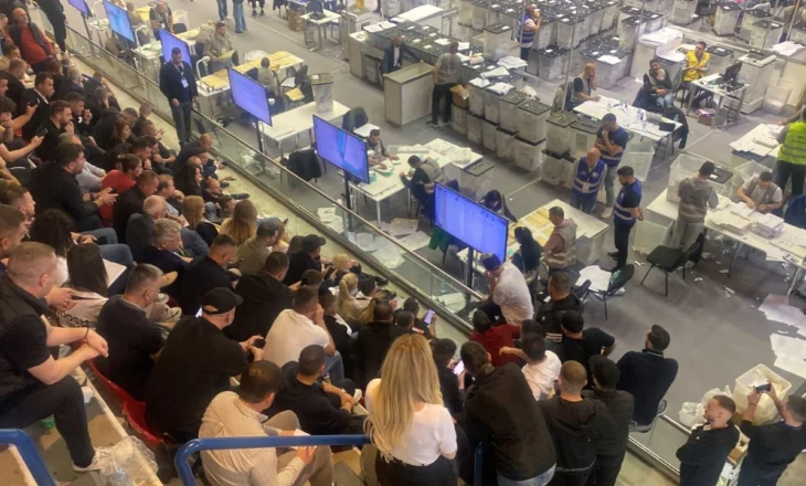 Drejt përfundimit numërimi i votave të diasporës për Lezhën! PD mban mandatin, tensione në sallë