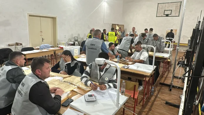 Durrës/Numërohen 61 nga 493 kuti, PS kryeson ndaj PD me mbi 2 mijë vota