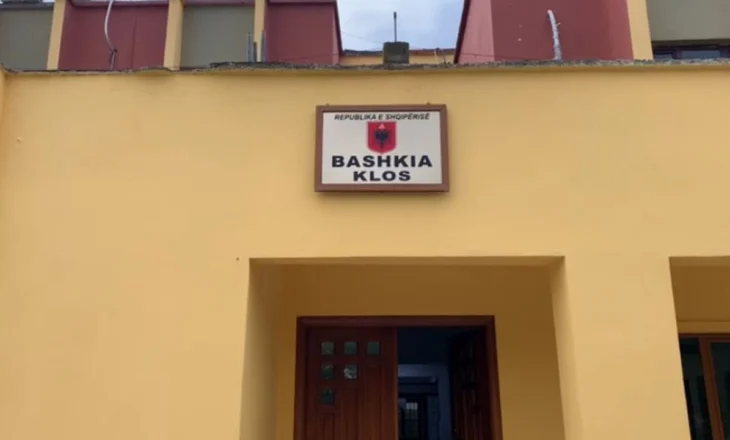 Dyshohen për krime zgjedhore/ SPAK ‘zbarkon’ në Klos, sekuestrohen telefonat e tre drejtorëve të bashkisë