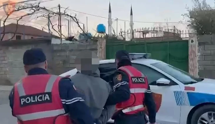Dyshohet se ngacmoi seksualisht adoleshenten, arrestohet 34-vjeçari në Kolonjë