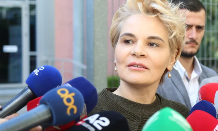 “E kam mbyllur atë hesap!”/ Meta nuk mori mandatin, Kryemadhi: Nuk dua të komentoj asgjë për politikën