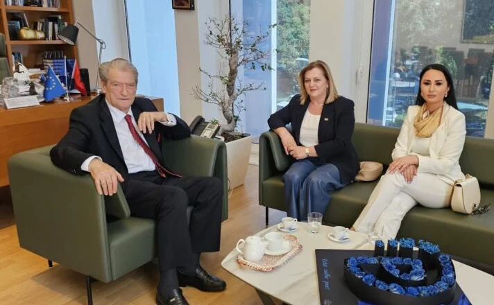 “E njoha me farsën elektorale të 11 majit”/ Kreu i PD, Berisha takim me zyrtaren e lartë të Kroacisë: Krijimi i…
