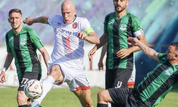 E RRALLE! Partitë në Shkodër “i bashkon” futbolli…bien dakord të ndërpritet numërimi