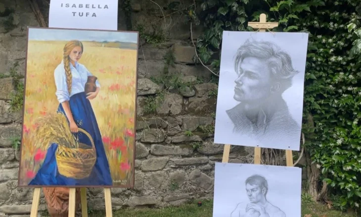 Ekspozita e maturantëve! Nxënësit e shkollës artistike “Onufri” prezantojnë punimet në kalanë e qytetit