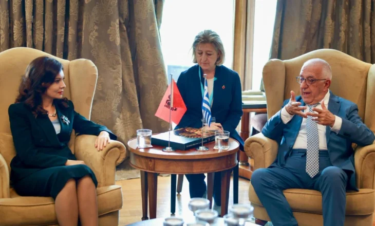 Elisa Spiropali në Janinë, takim  me homologun e saj Nikitas Kaklamanis