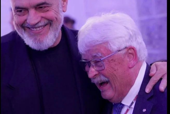 Elmar Brok takohet me Edi Ramën në Gjermani: Sa herë të vras unë, ti ngjitesh më lart!