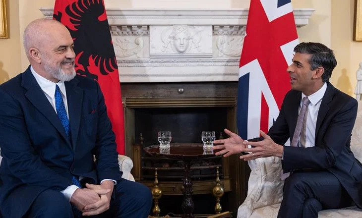 Emigracioni i paligjshëm/ Vizita e Ramës në 2023 në Britaninë e Madhe që shënoi ‘kthesën’ në raportet mes dy vendeve