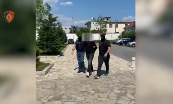 EMRI/ Akuzohet se ka kultivuar lëndë narkotike me llamba në Spanjë, arrestohet 28-vjeçari në Vaun e Dejës