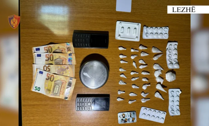 EMRI/ Shiste kokainë në Mamurras, arrestohet 57-vjeçarja! I sekuestrohet makina, droga dhe paratë