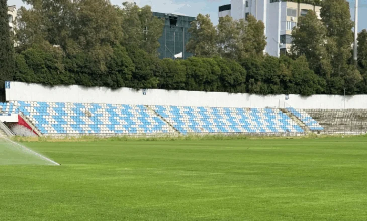 Euro U-17 “Shqipëri 2025”/ FSHF transformon fushën e stadiumit “Selman Stërmasi”, gati për të pritur skuadrat finaliste