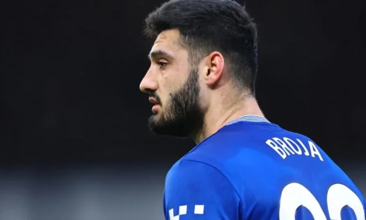 Everton do ta kthejë mbrapsht te Chelsea, Armando Broja përfundon në “orbitën” e sheikëve të Premier League