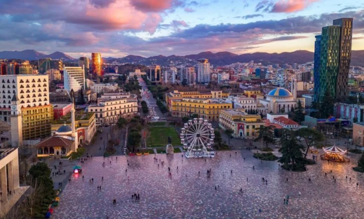 “Express”: Tirana, kryeqyteti i bukur evropian, zgjedhja ideale për turistët britanikë