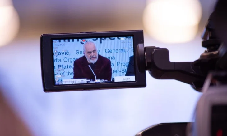 Faktori ndërkombëtar: Mungesa e medias së pavarur cenoi zgjedhjet, mbyllja e TikTok ‘rrëzon’ votimet