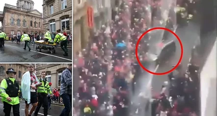 Festa mund të kthehej në tragjedi, makina futet mes turmës dhe përplas disa tifozë të Liverpoolit! Arrestohet shoferi