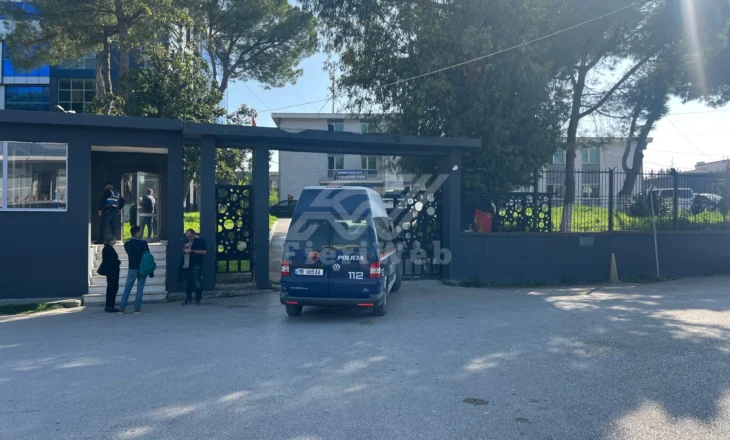 Fier – Arrestime dhe procedime penale për dhunë në familje, aksident rrugor dhe publikim të dhënash personale