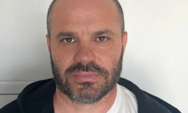 Florenc Çapja ekstradohet nga Dubai, i dënuar përjetë për vrasjen e babë e bir