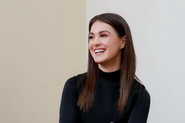 Frida Mavriqi pas zgjedhjeve në Fier: “Vota që nuk blihet, ju jeni Shqipëria që do të vijë”